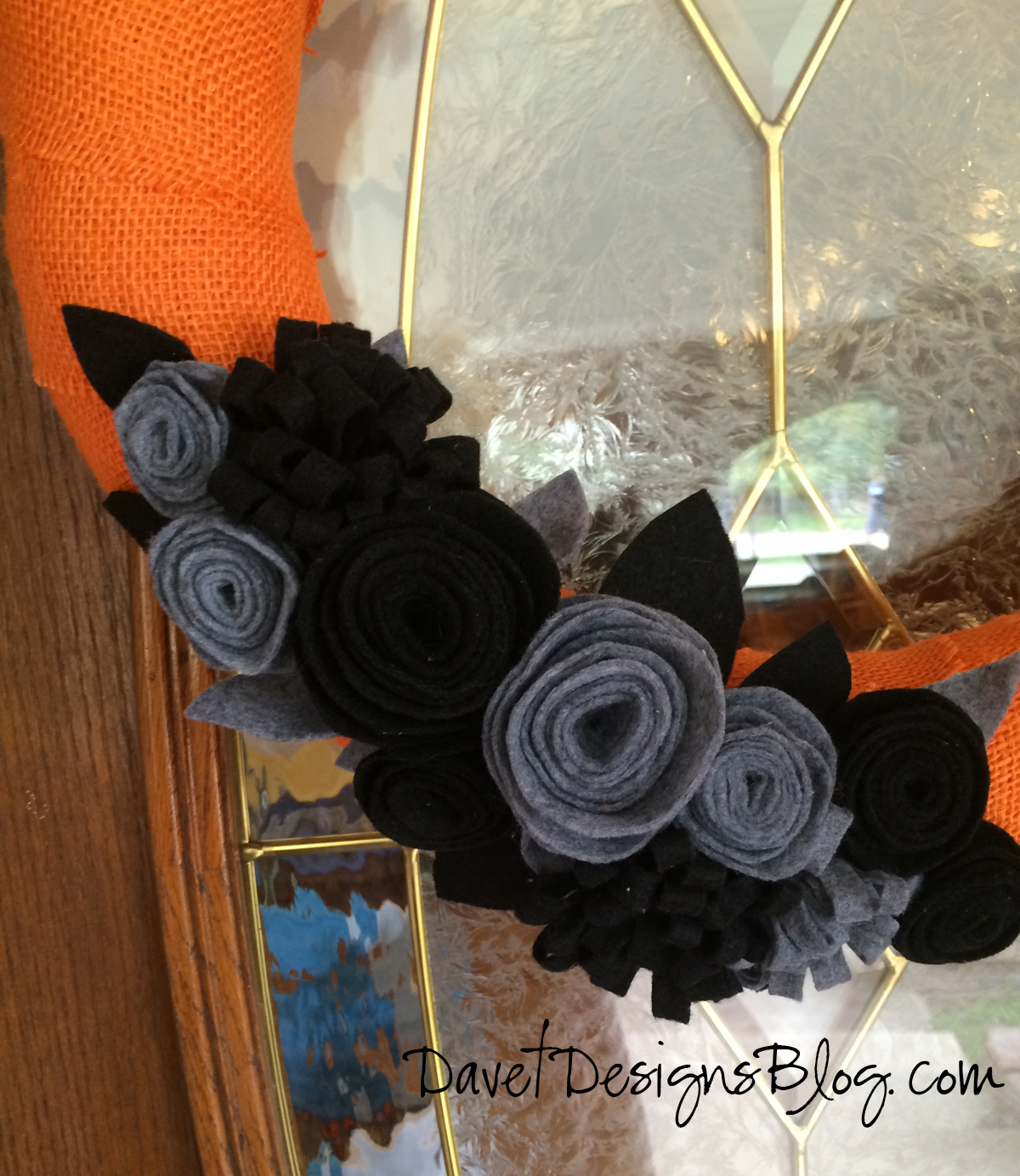 DIY Halloween Felt Flower burlap wreath